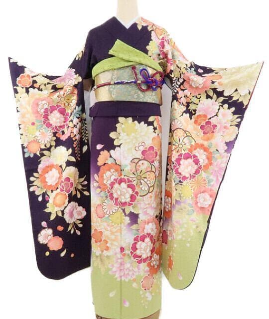 特価！ 美品 ３点セット 刺繍 着物 成人式 正絹 振袖・帯揚げ帯締め 1876