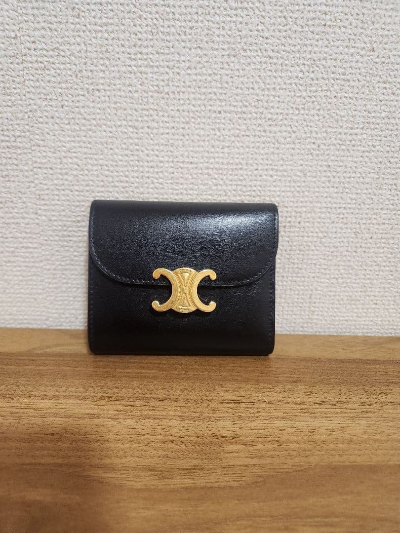 CELINE　トリオンフ　三つ折り財布 ブラック