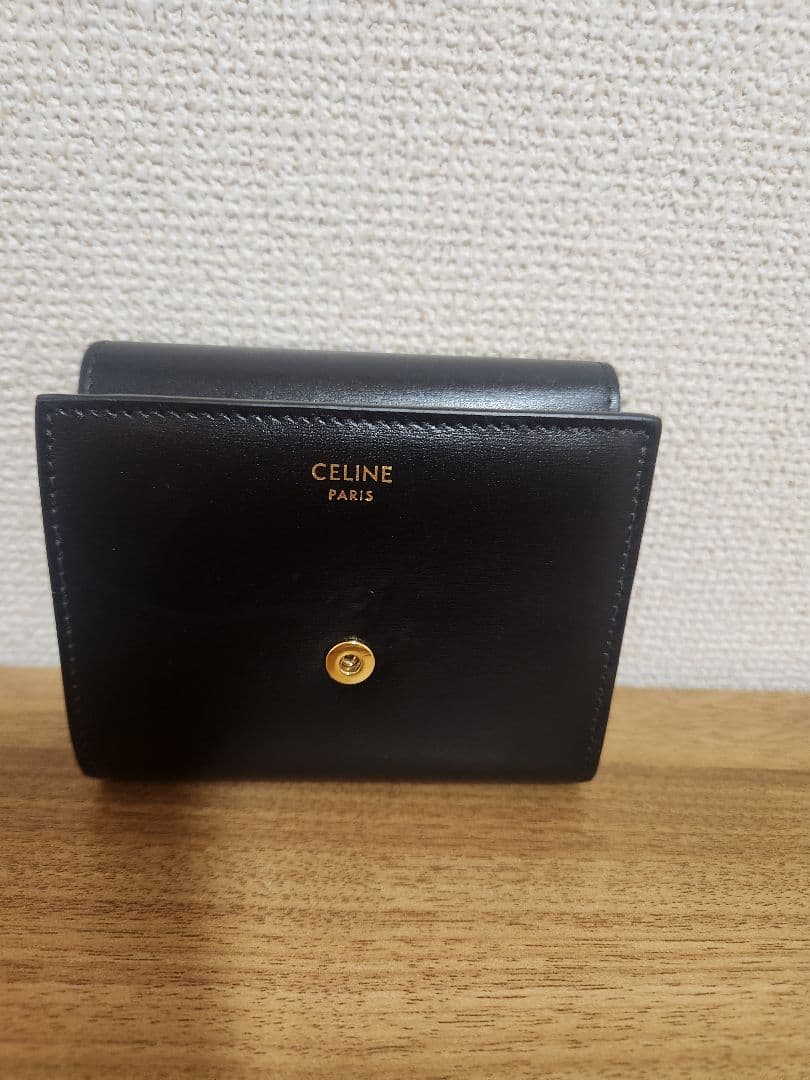 CELINE　トリオンフ　三つ折り財布 ブラック