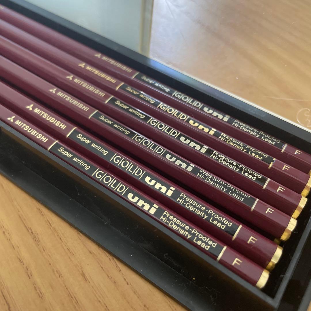 Mitsubishi GOLD UNI 鉛筆