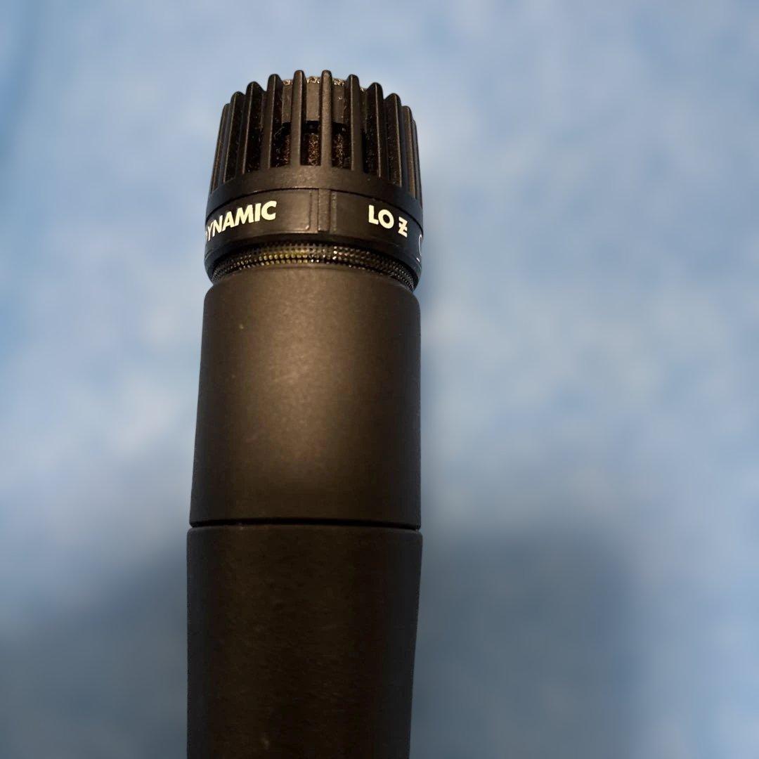 SHURE SM57 ダイナミックマイク ケーブル・ホルダー・ポーチ付