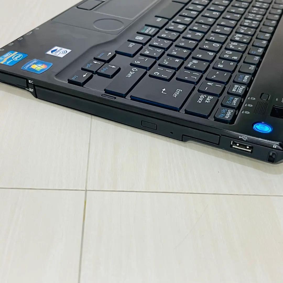 電源ONdeすぐ使える✨LIFEBOOK✨ノートパソコン✨Windows11