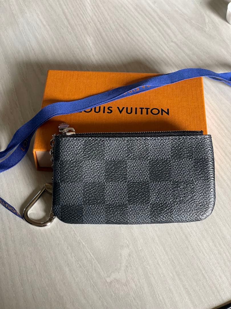 LOUIS VUITTON ダミエ　グラフィット　ケース　ヴィトン