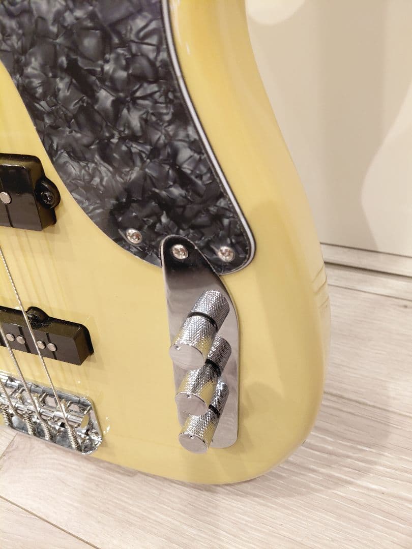 極美品　Bacchus エレキギター　BTB-PJ M/BBD-MH