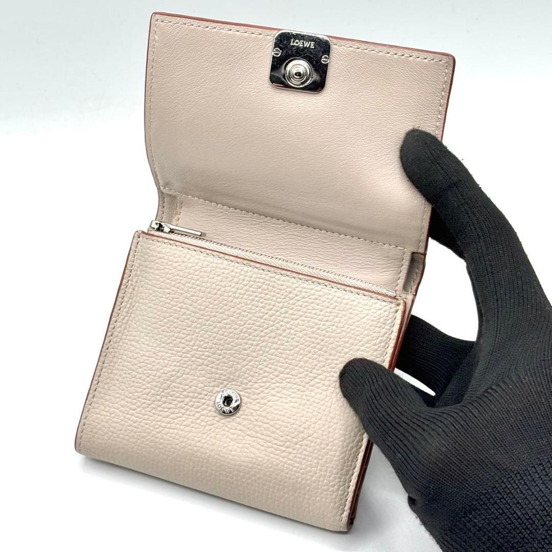 美品 箱袋付属 ロエベ 三つ折り財布 アナグラム ベージュ コンパクト 小銭入れ