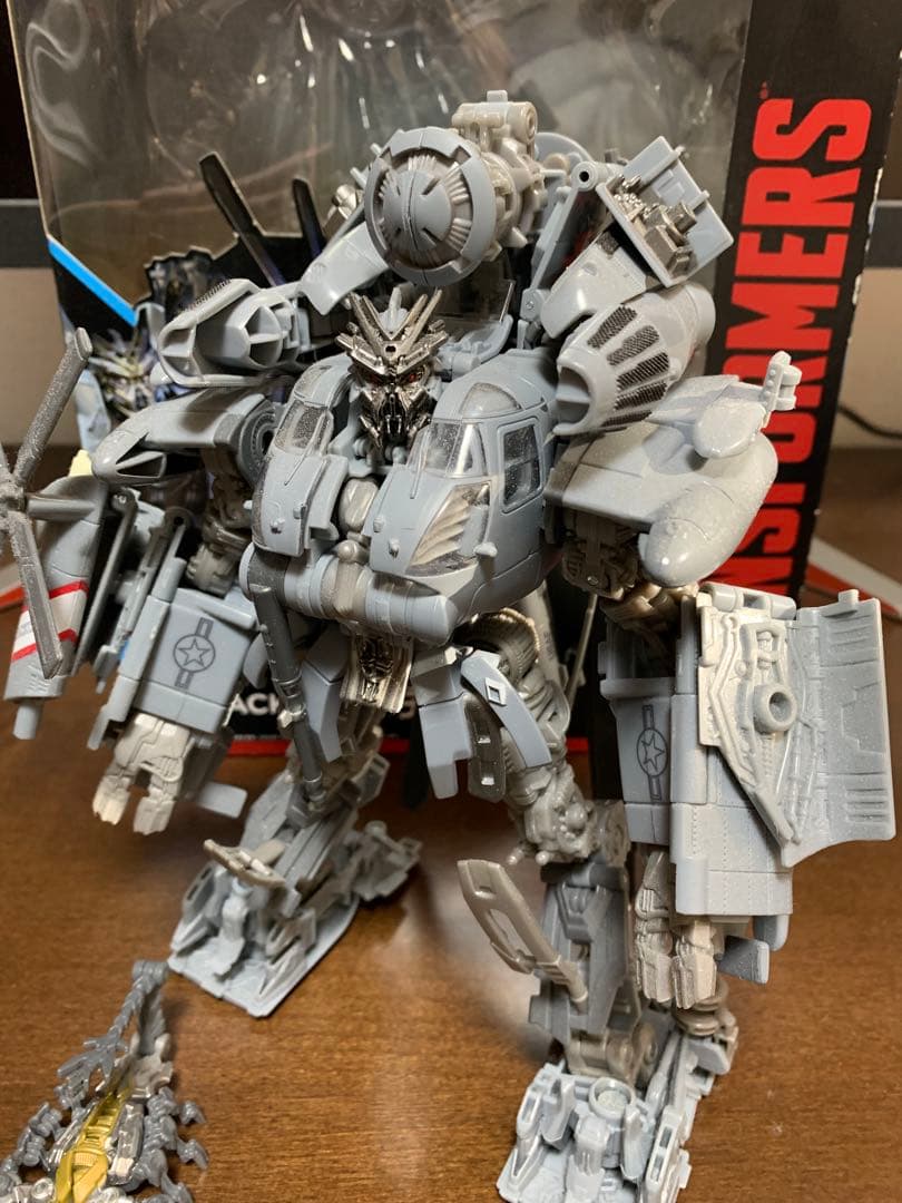 トランスフォーマー スタジオシリーズ SS-08 ブラックアウト