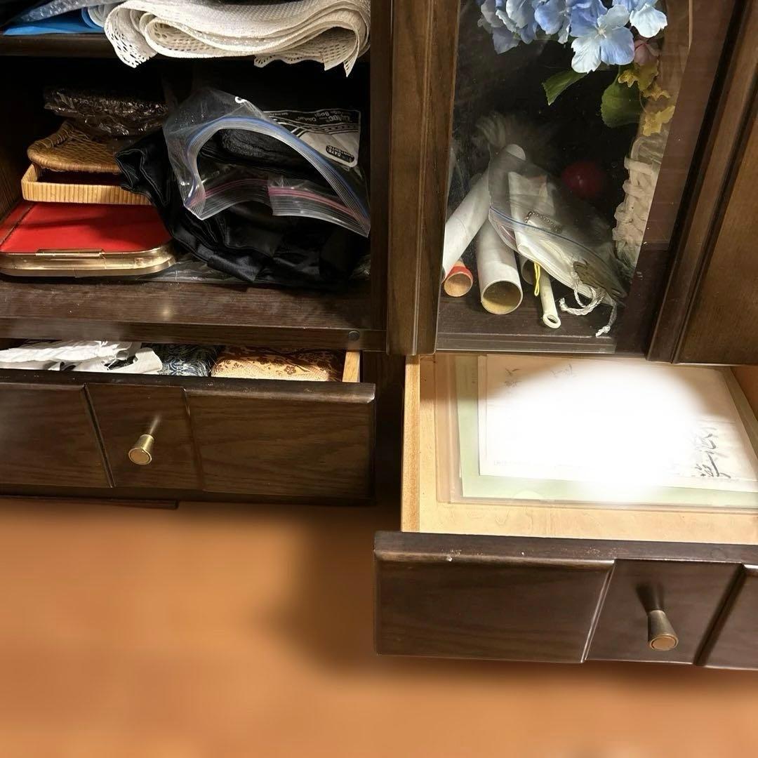 たのメル便発送　ダークブラウン クリア扉付 ディスプレイキャビネット　飾り棚