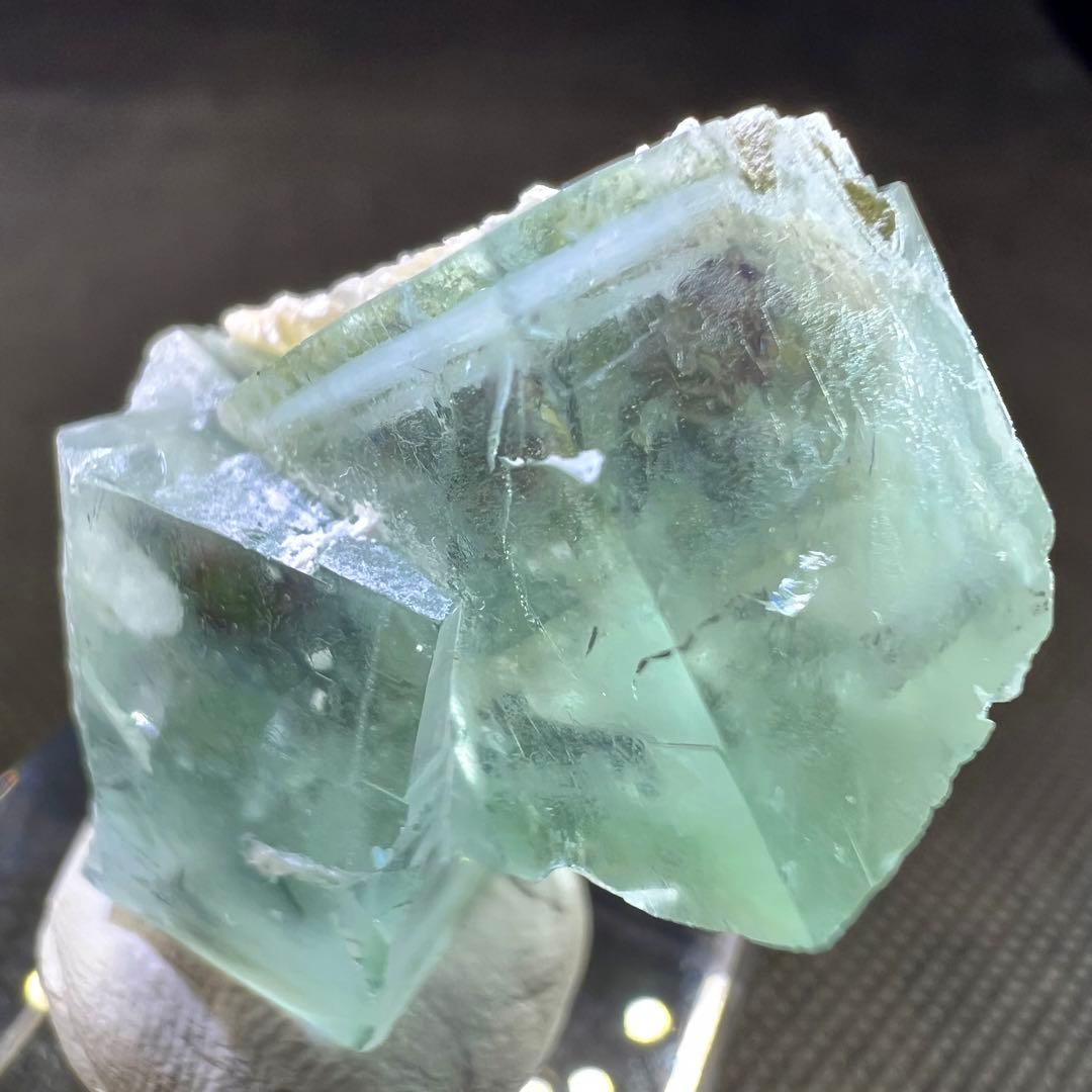 ヤオガンシャン　ライトグリーン　ブルーウィンドウ　パープルファントムフローライト