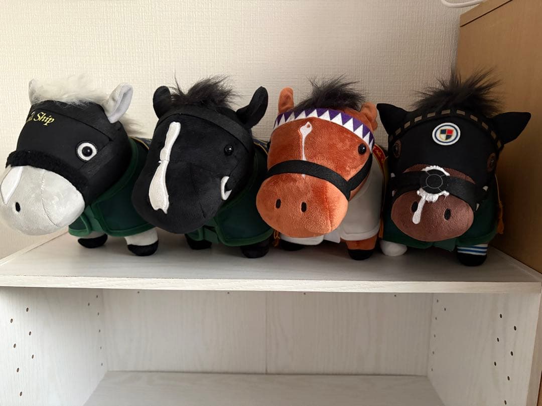 サラブレッドコレクション 馬服 4体セット タグ付き