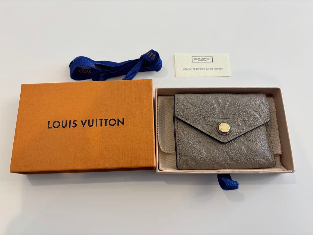 LOUIS VUITTON 三つ折り財布 ポルトフォイユ・ゾエ グレージュ