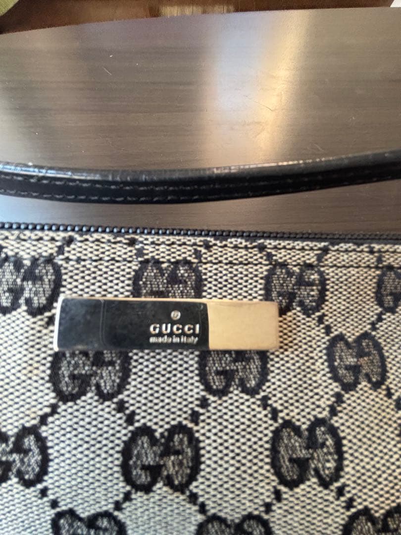 GUCCI キャンバスポーチ