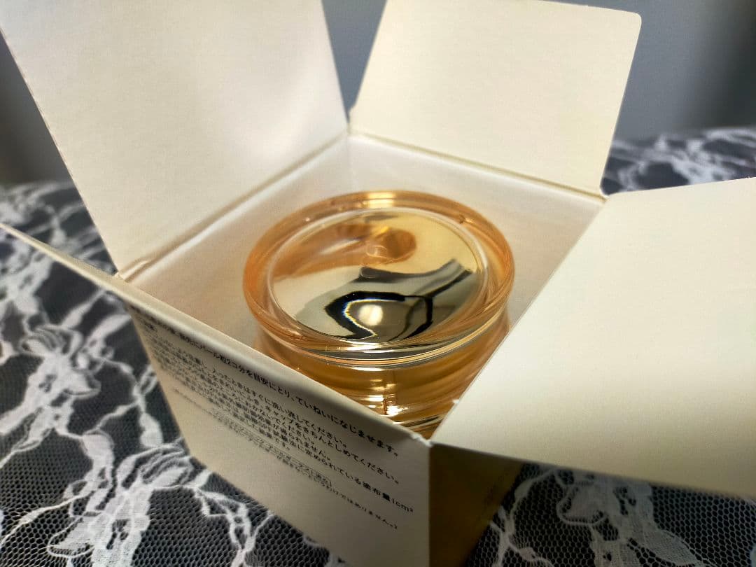 【国内正規品新品】クレドポーボーテクレームプロテクトゥリスn 箱 スパチュラ有