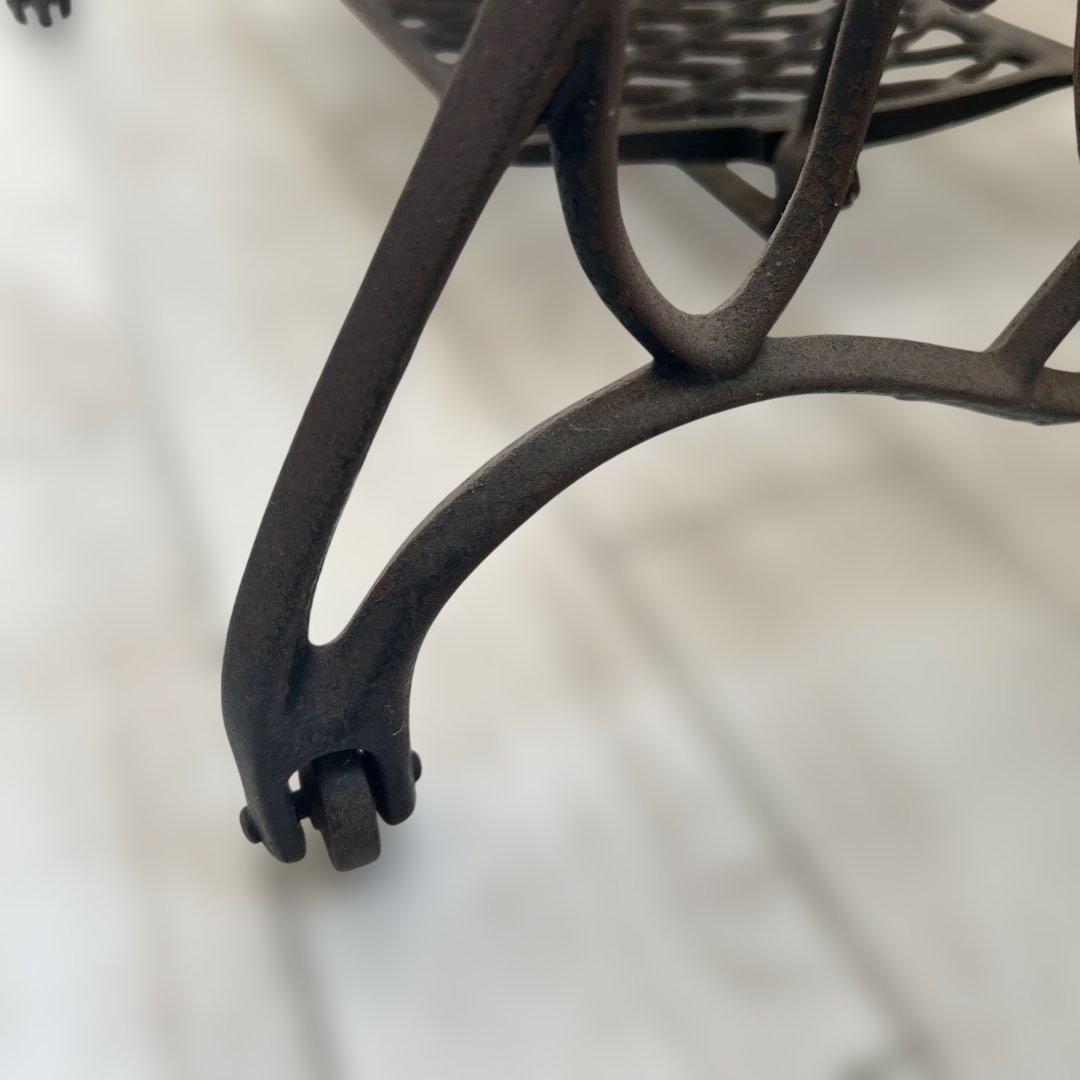 SINGER 足踏み式ミシンスタンド！脚！鋳鉄製　アンティーク　レトロ❗️