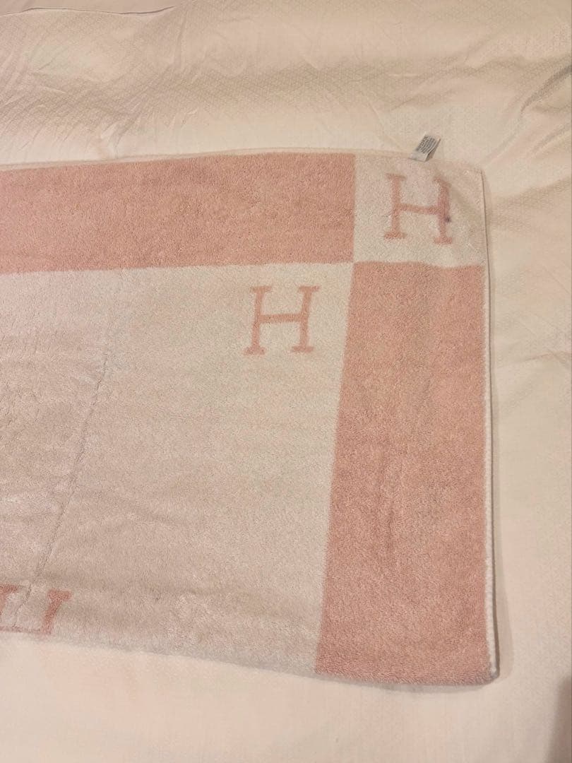 エルメス　HERMES バスタオル　アヴァロン　ピンク