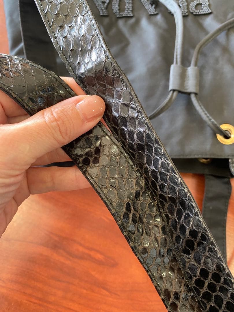 プラダ ナイロン トートバッグ ビーズ 巾着 肩掛け ブラック