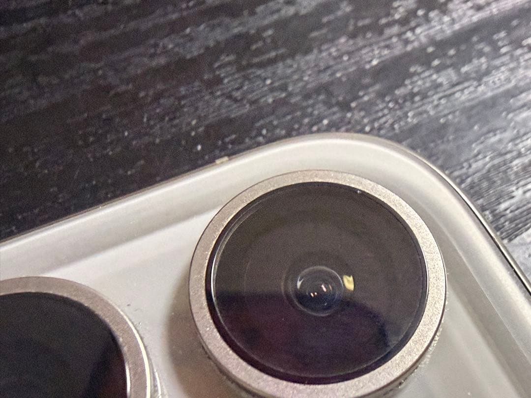 iPhone 15 Pro 256GB ナチュラルチタニウム　SIMフリー版