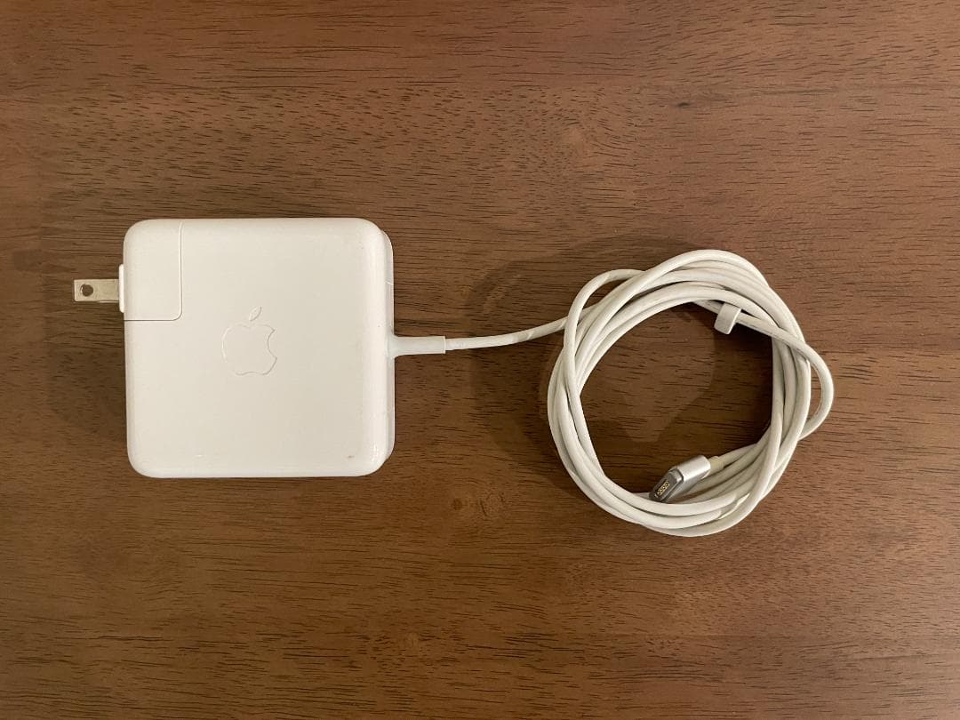 MacBook Pro 13\"　2015　i5　8GB　121GB　まずまず美品