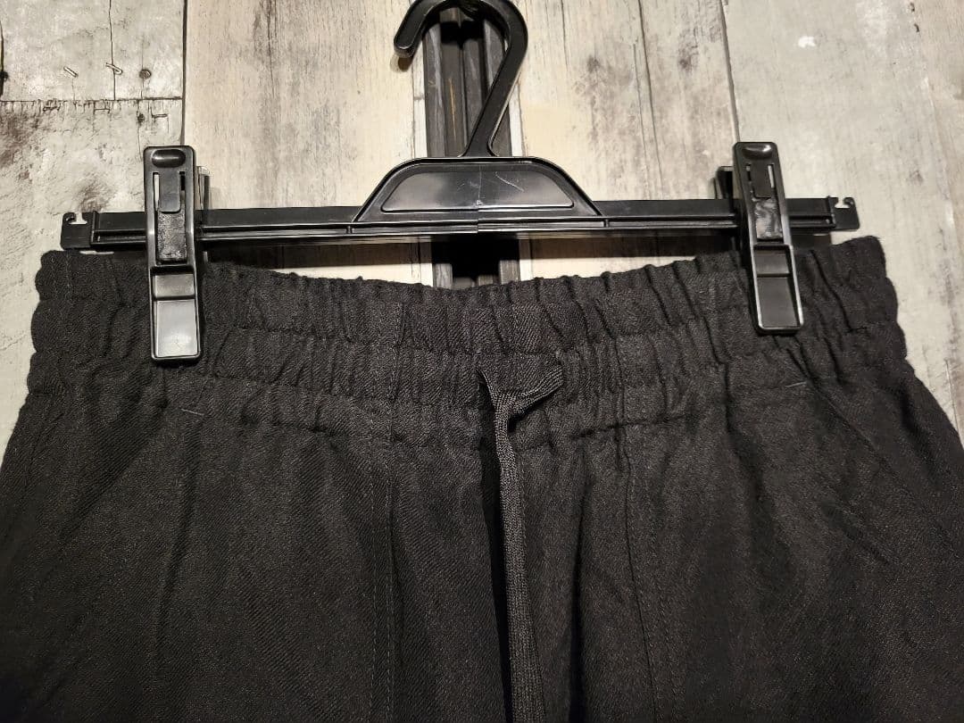 the viridi-anne レイヤードウールジョガーパンツ