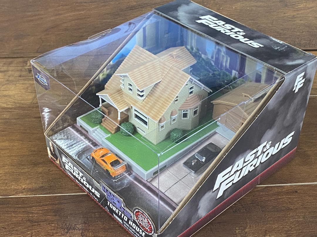 【新品・未使用】ワイルドスピード ドムの家 ジオラマ フィギュア ダイキャスト