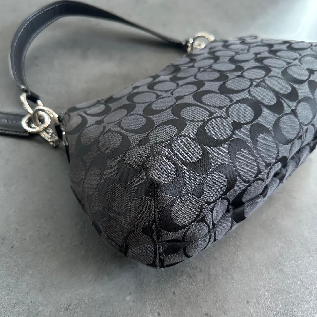 バッグ COACH Soho Signature Flap Shoulder Bag