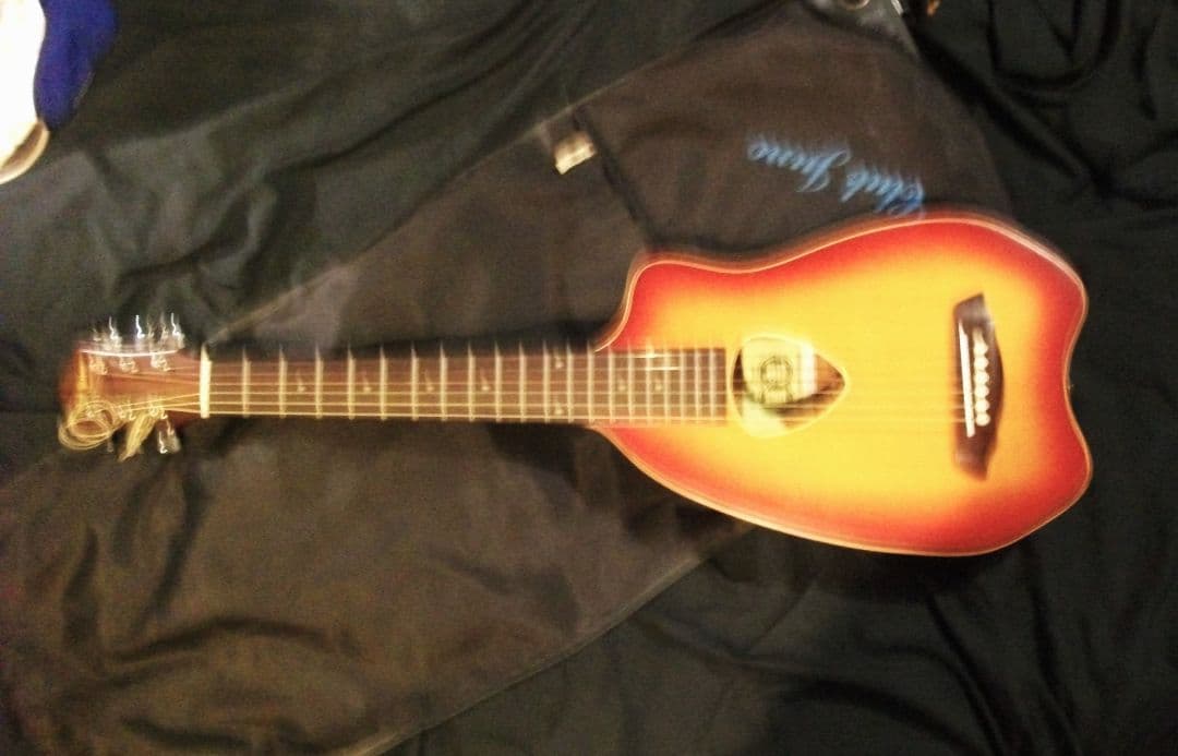 club juno 音吉 トラベルギター