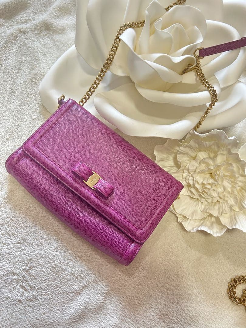 【美品】Salvatore Ferragamo AU-22/C940