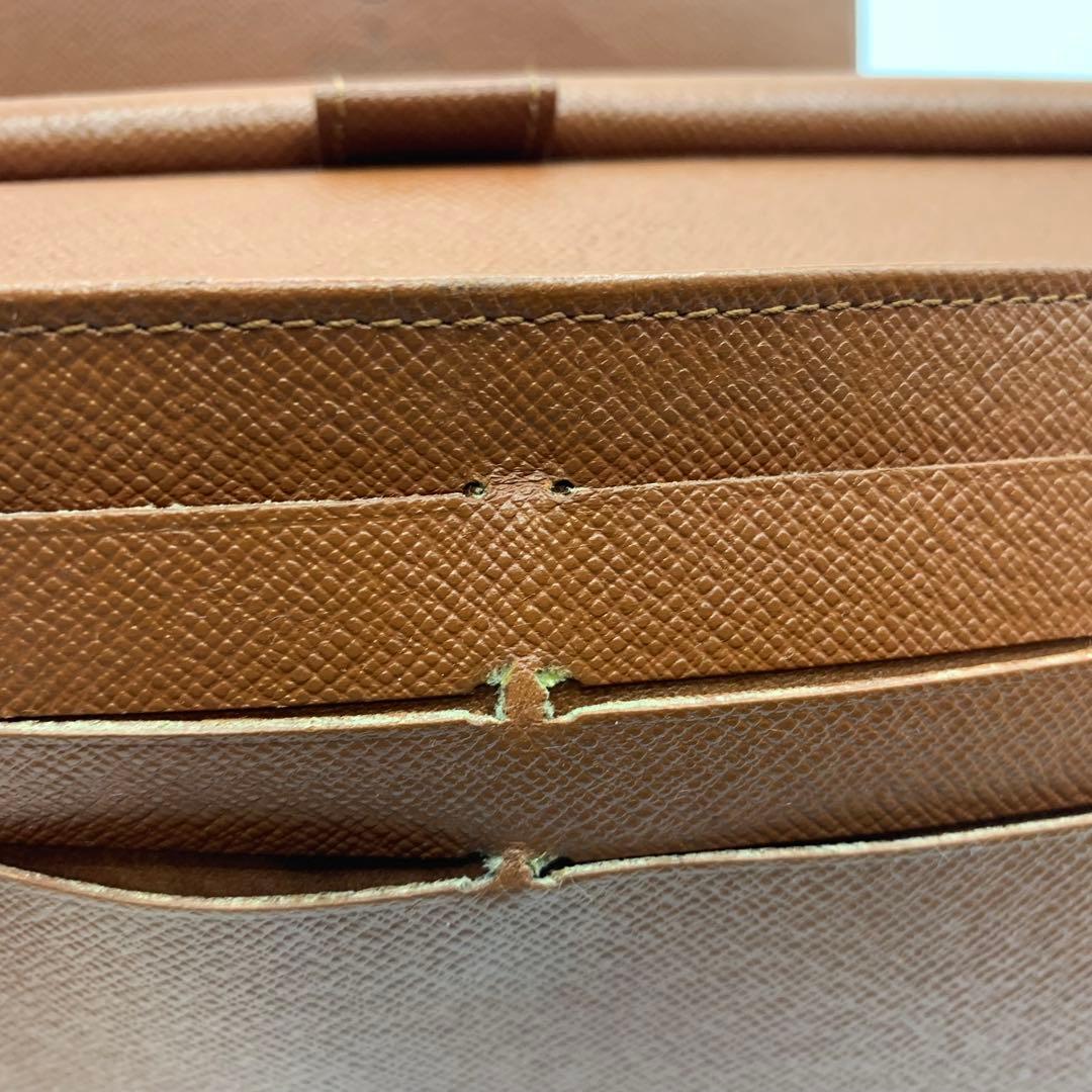 ルイヴィトン インターナショナル 三つ折財 モノグラム 長財布 ポルトフォイユ