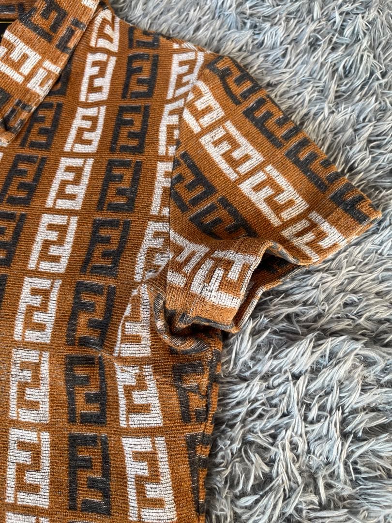 激レア　正規品Fendi 　総ロゴ　ズッカ　エスニックコア　ポロシャツ　S相当