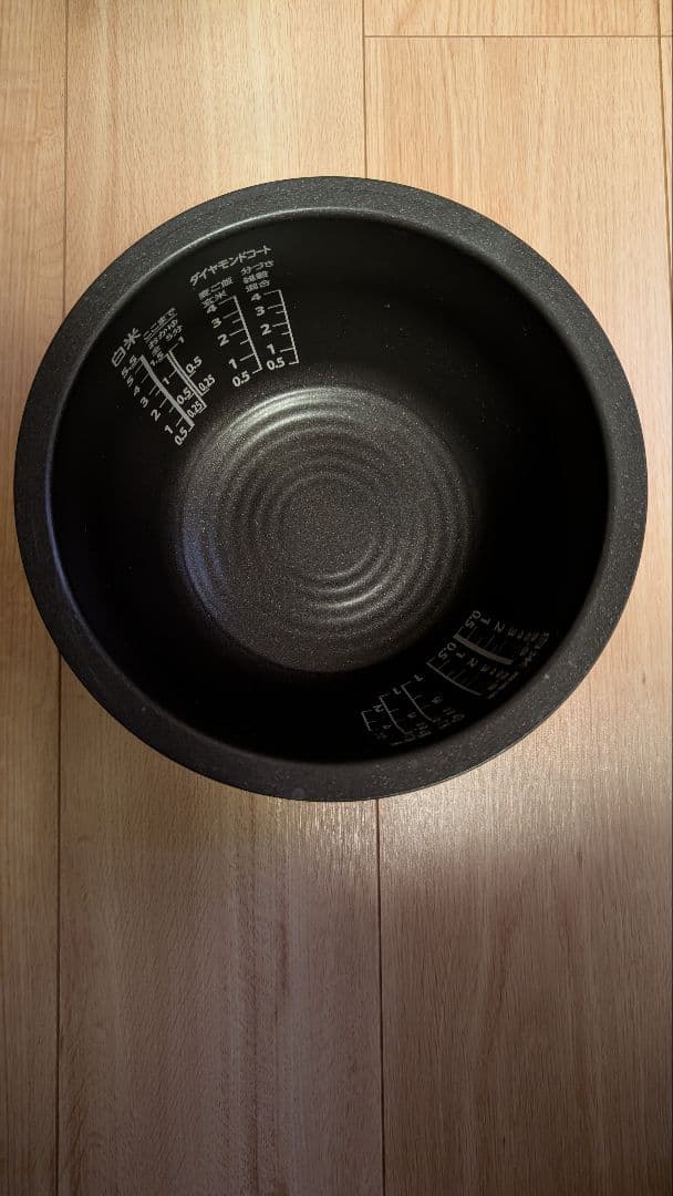 TOSHIBA RC-10VSV 炊飯器 5.5号炊き ホワイト