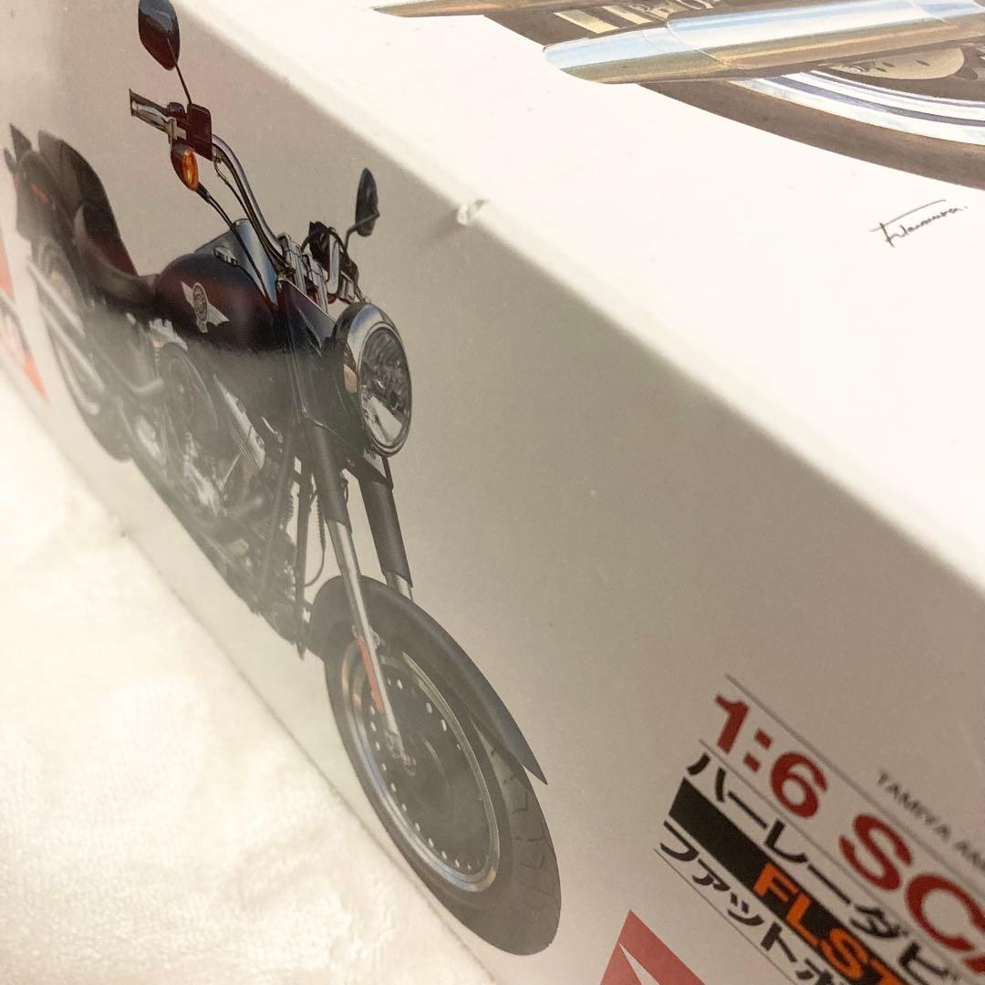 タミヤ ハーレーダビッドソン ファットボーイロー 1/6スケール FLSTFB