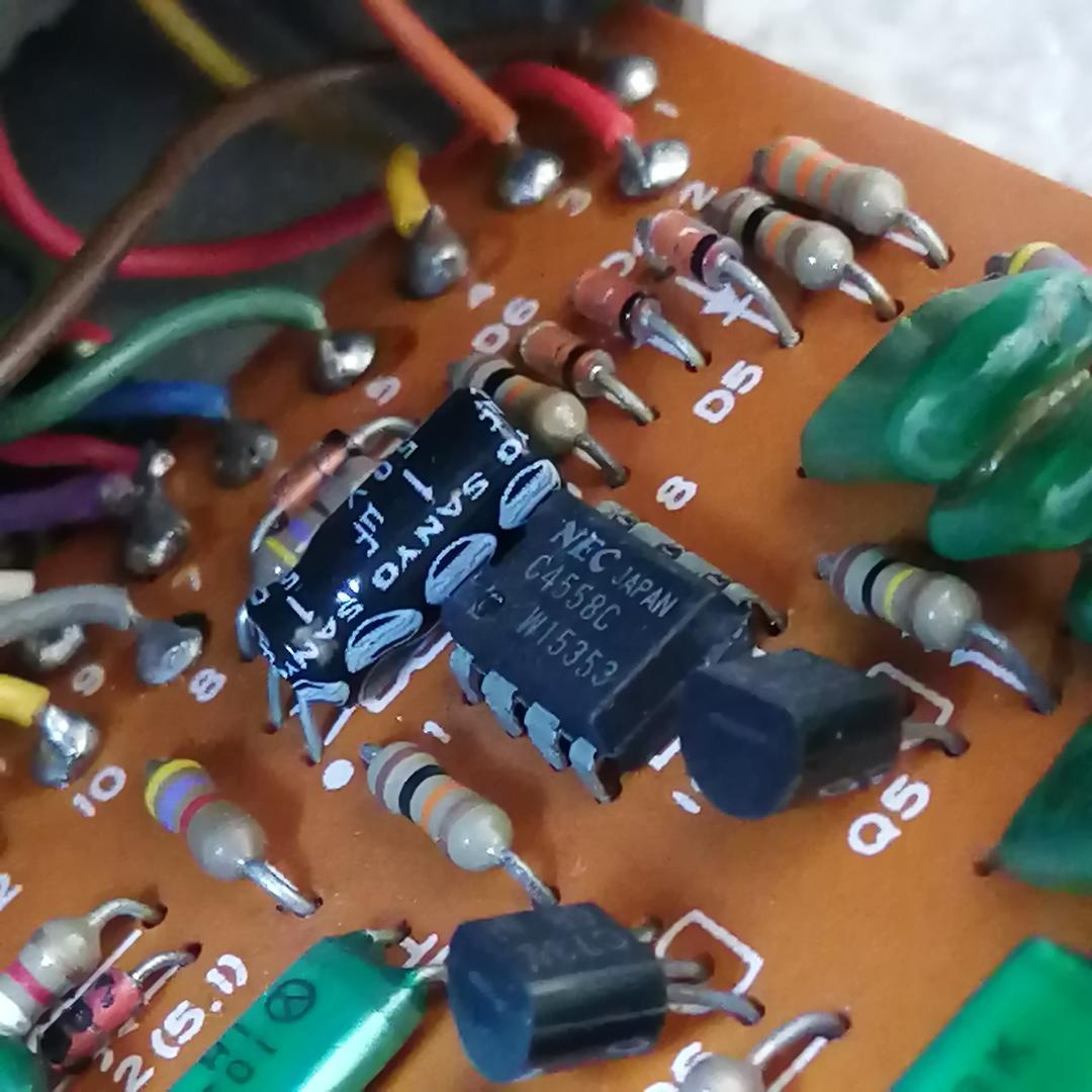 Boss SD-1 初年度 1981年10月製造 オペアンプNEC C4558C