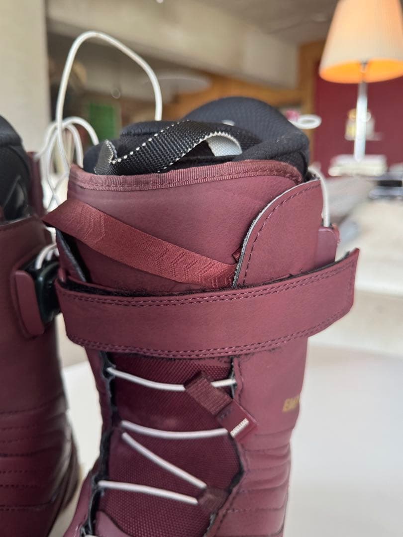 ディーラックス　26.5センチEMPYRE 21-22