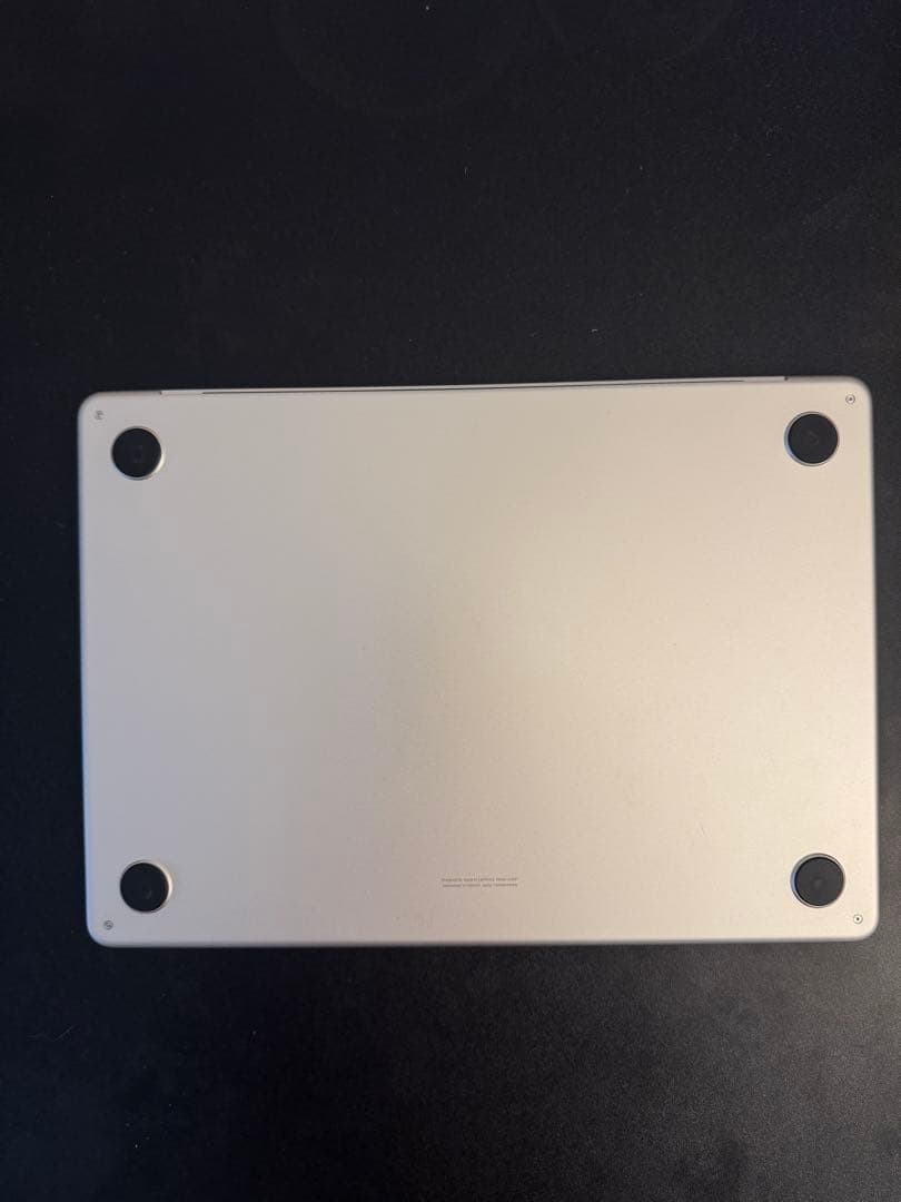 MacBook Air M2 2022（メモリ16GB / 256GB）