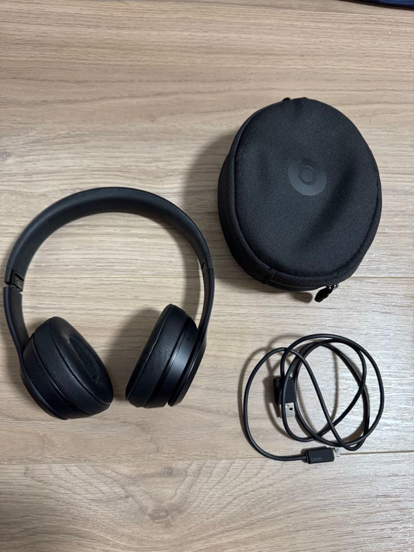 Beats Solo 3 ワイヤレスヘッドホン ブラック