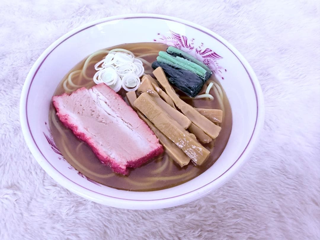 【食品サンプル】かわいいミニラーメン 昭和レトロ 醤油味風 直径17.5cm