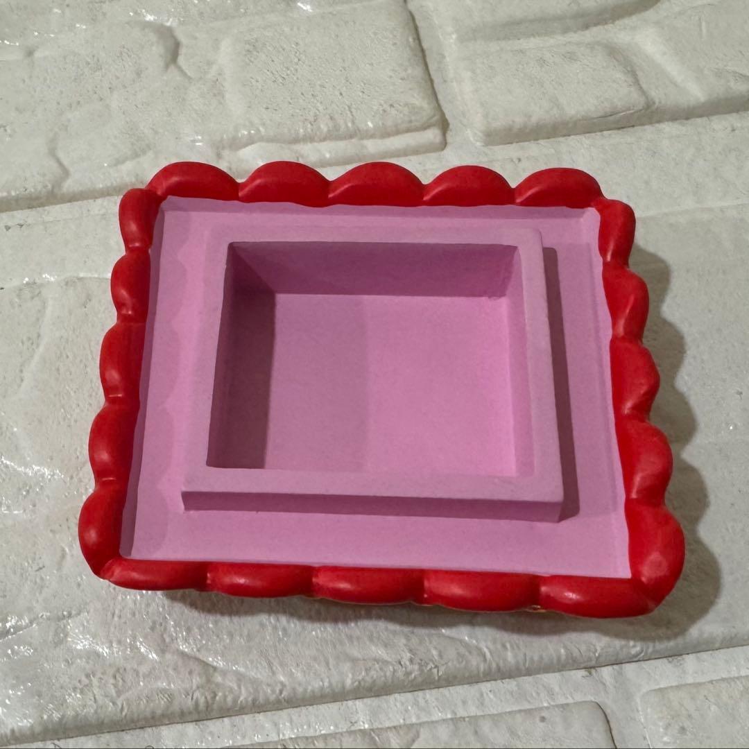 ▪︎レトロ▪︎ハローキティ 小物入れ KTポリレジン