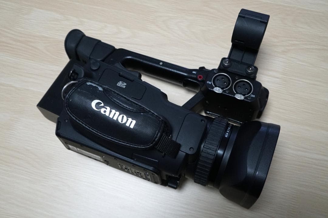 Canon XF100 ビデオカメラ本体