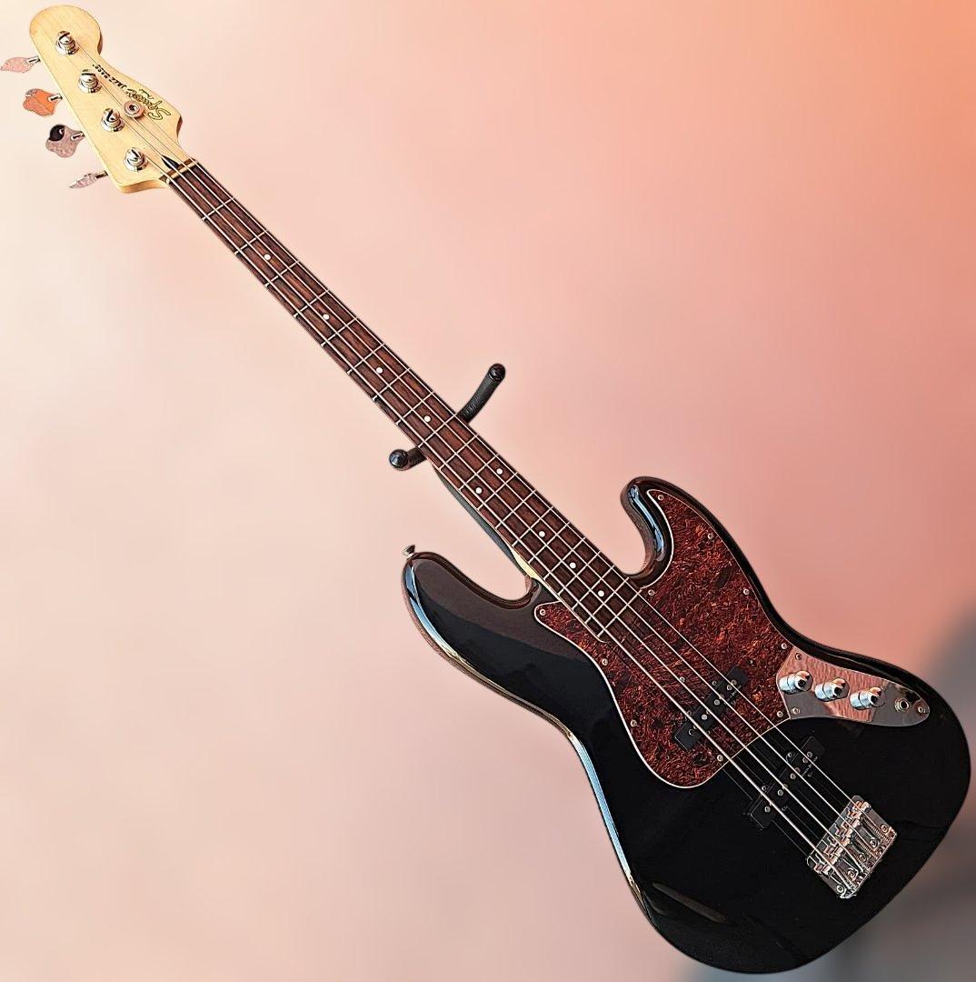 ■Squier Vintage Modified Jazz Bass フェンダー