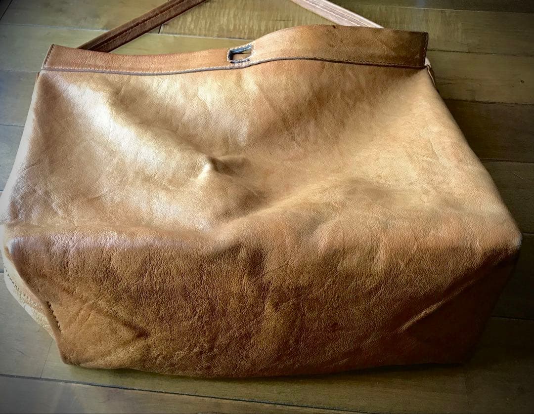 アンリクイール　バッグ　ラクダ革
