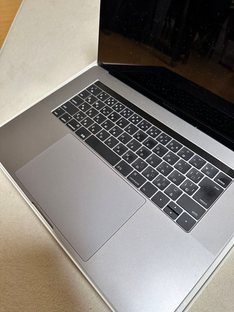 グラボ搭載！ CORE i7 16GB