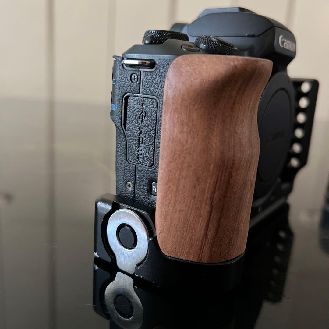 Canon EOS Kiss M 本体 + 付属品 + 非売品リグ