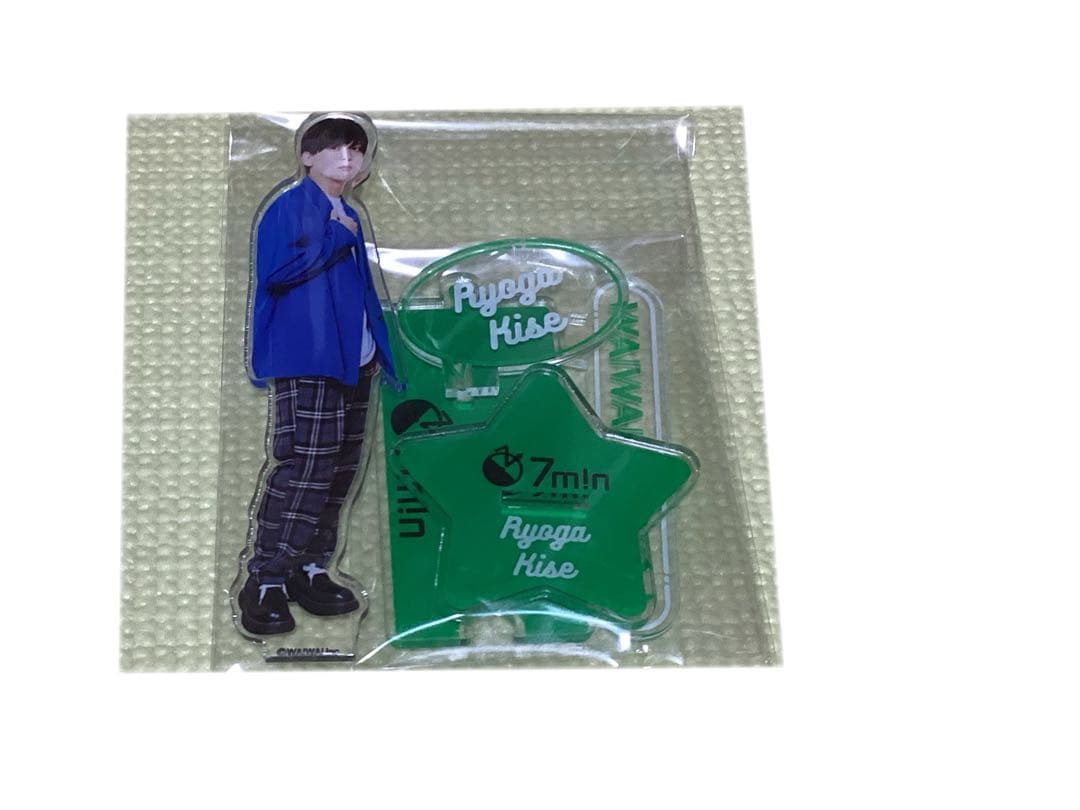 9bic 7m!n 8iper アクスタ