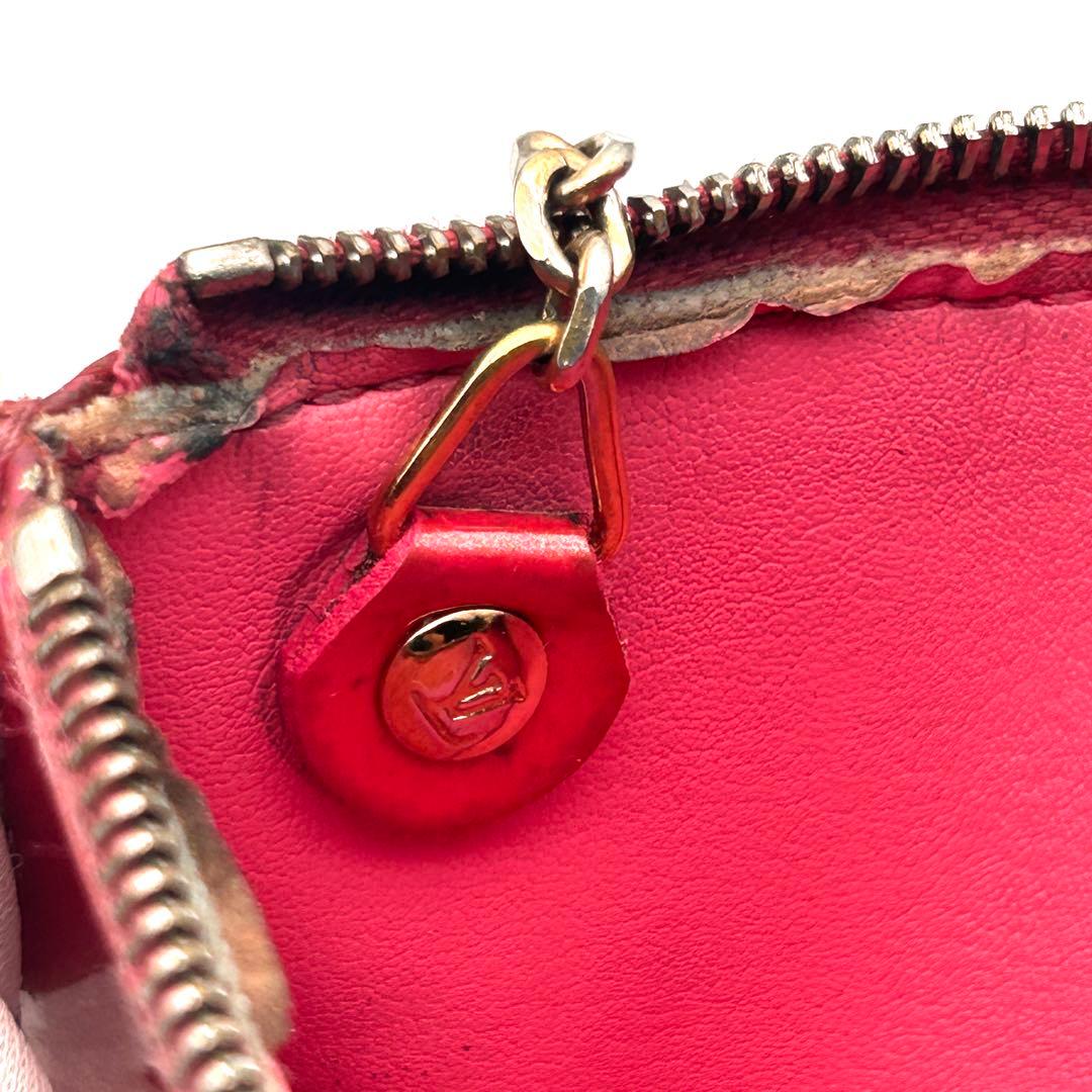 LOUIS VUITTON ルイヴィトン ケース ポシェットクレ ヴェルニ