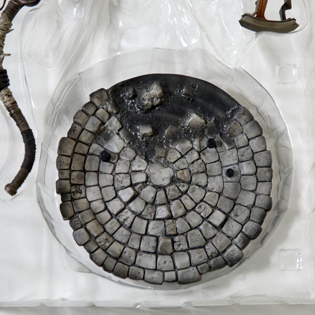 狩人（HUNTER:ハンター）1/6スケールスタチュー Gecco