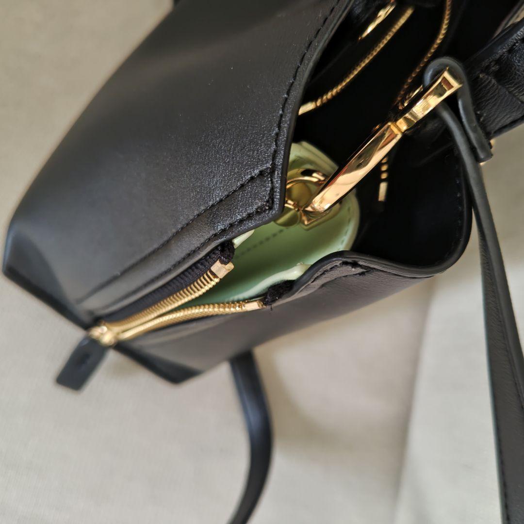 ロペE'POR Y BAG Miniサイドジップミニショルダーバッグ黒／ブルー