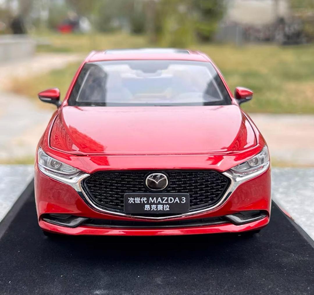 600-016 1/18 マツダ3 アクセラ3 MAZDA3 AXELA レッド