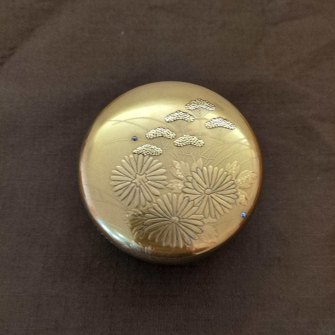 茶道具　棗　金地菊　蒔絵　「一后一兆」作