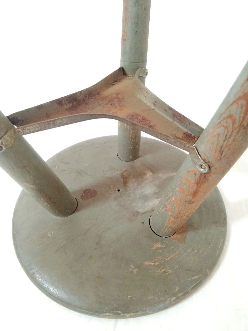 ★　【珍品】木製　丸椅子　金属　スツール 　丸イス 　古道具　ヴィンテージ