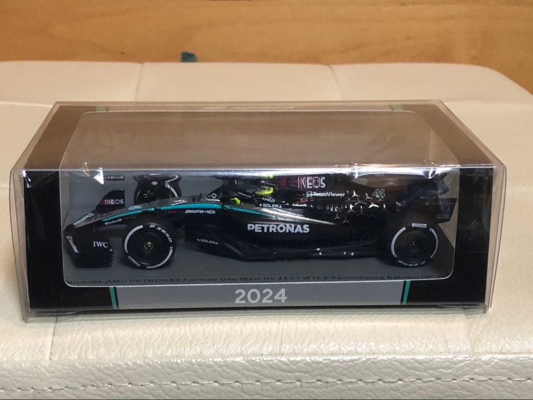 key　スパーク メルセデスAMG PETRONAS W15E