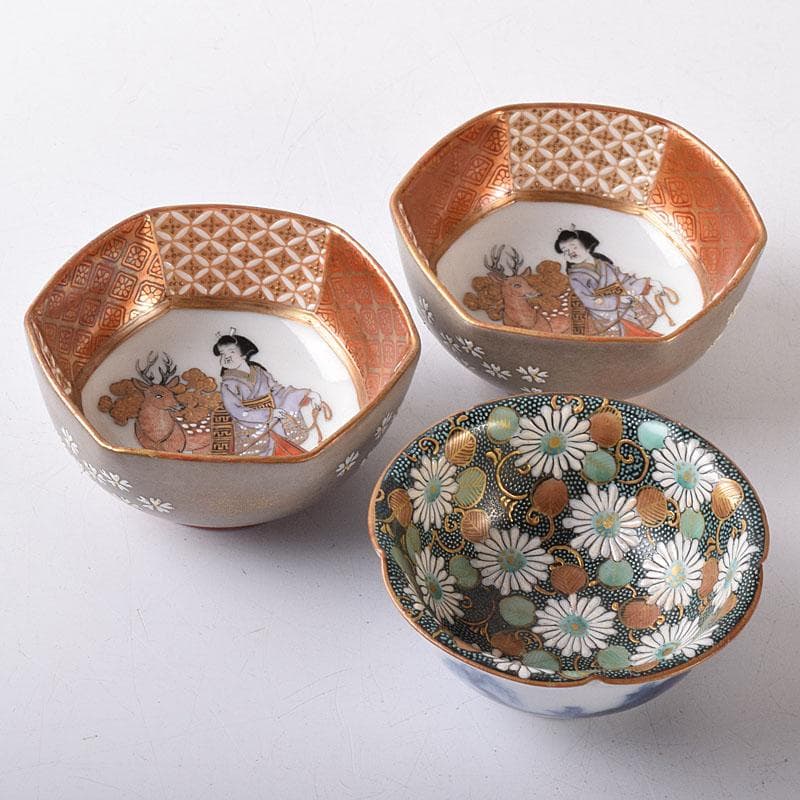 九谷焼　九谷錦盛堂　赤絵金彩　人物文　一對　青粒　花文　酒盃3客　V　R8183